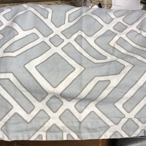 Pottery Barn Shelby Geo Duvet Cover & Shams Gray